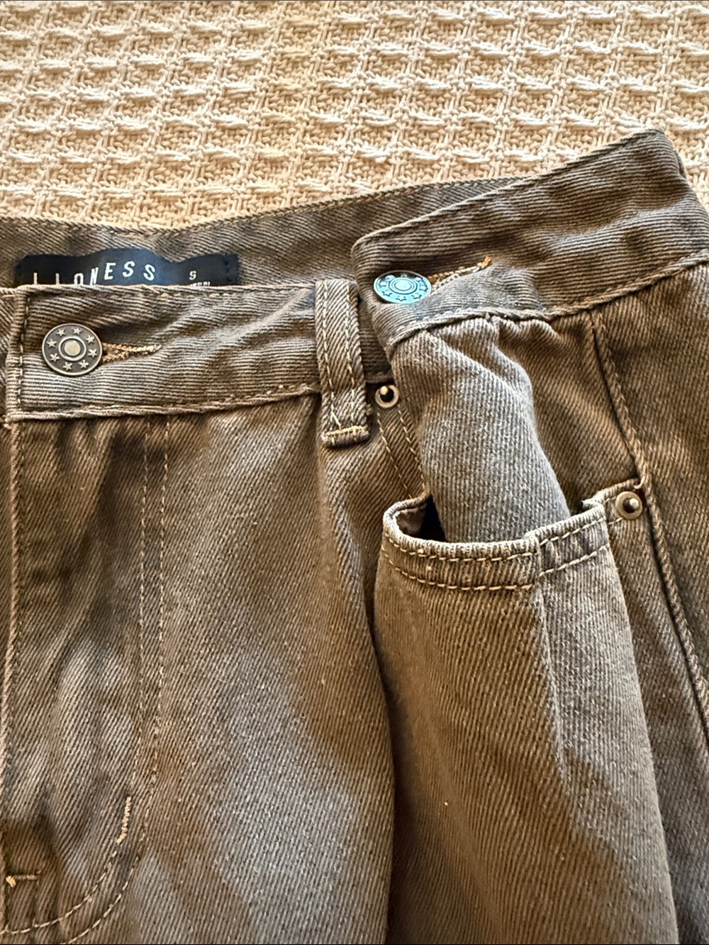 Lioness Wide-Leg Flare Jeans in Washed Brown - Picture 6 of 9